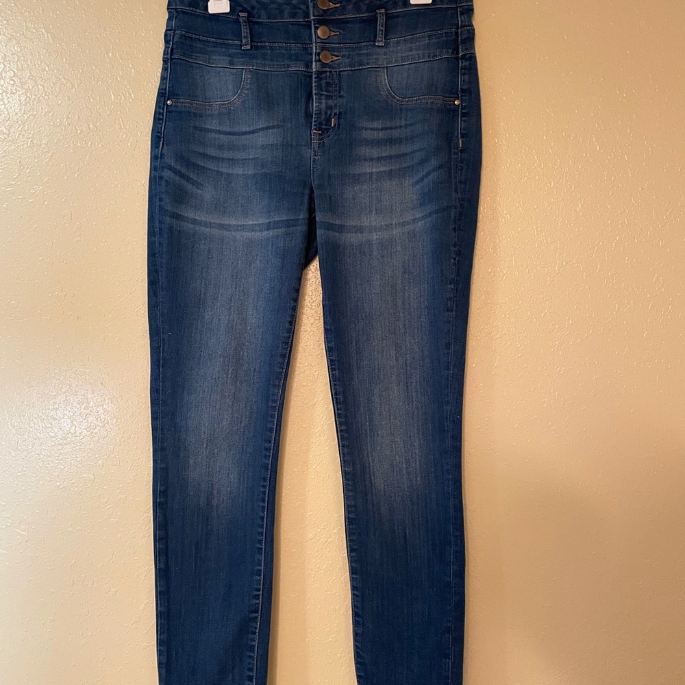 High waisted medium wash jeans